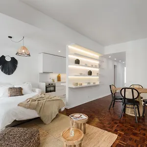 Casa Boma - Design & Spacious With Balcony - Alvalade Ii Apartment