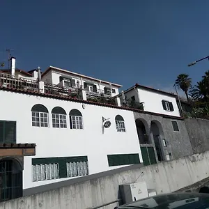 https://pensao-residencial-vila-teresinha.madeira-islandshotels.com
